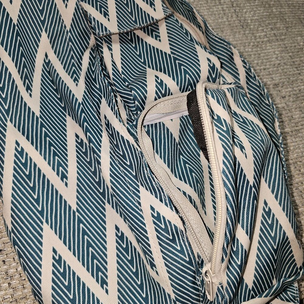 Kavu Rope Sling Shoulder Bag Zig Zag Cross Body Strap Pockets Zip Adjustable - Picture 4 of 8